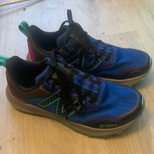 New Balance running shoes woman size 8.5 blue